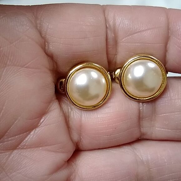 Vintage Napier Earrings Clip - Picture 1 of 5